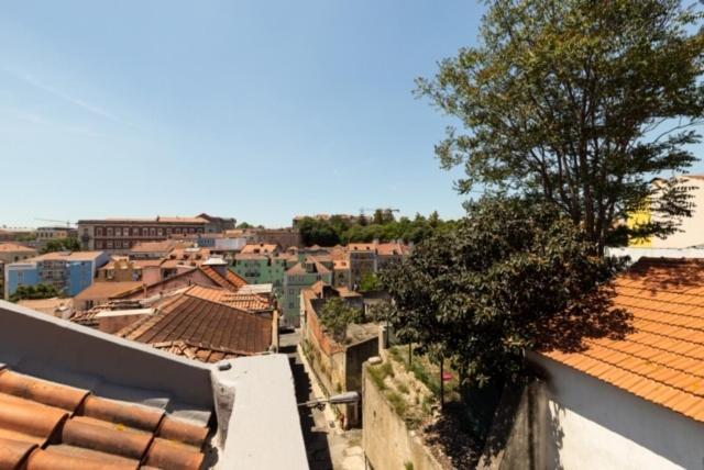 Central Lisbon With View Eksteriør billede